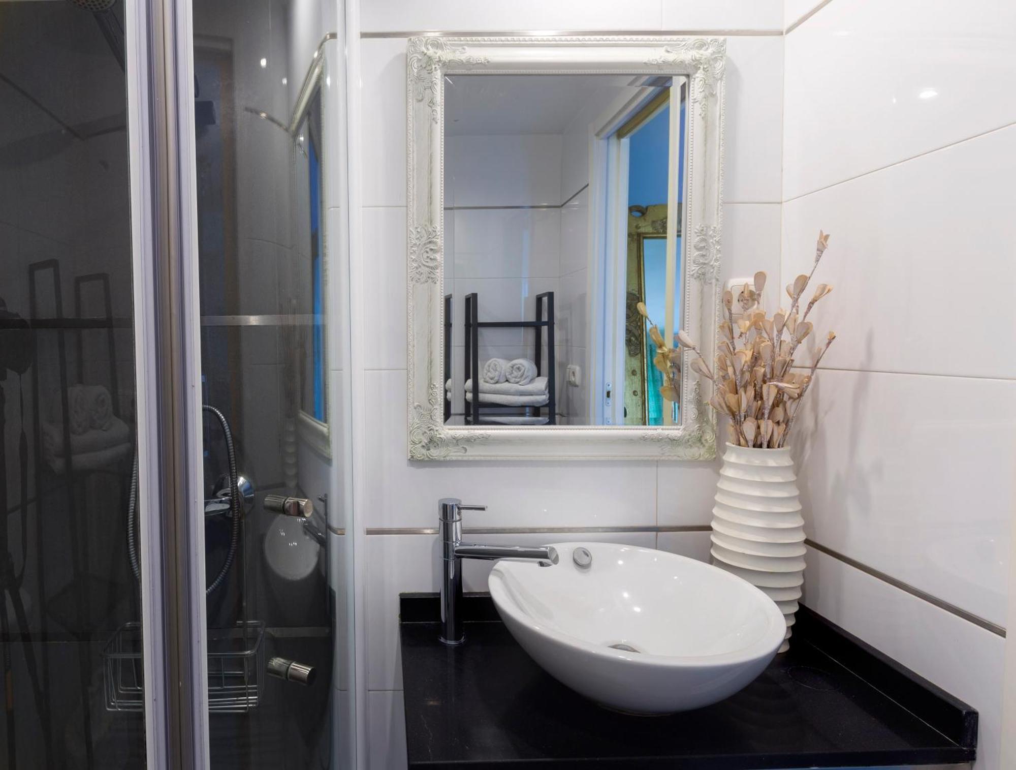 La Marina Suite Málaga Eksteriør billede