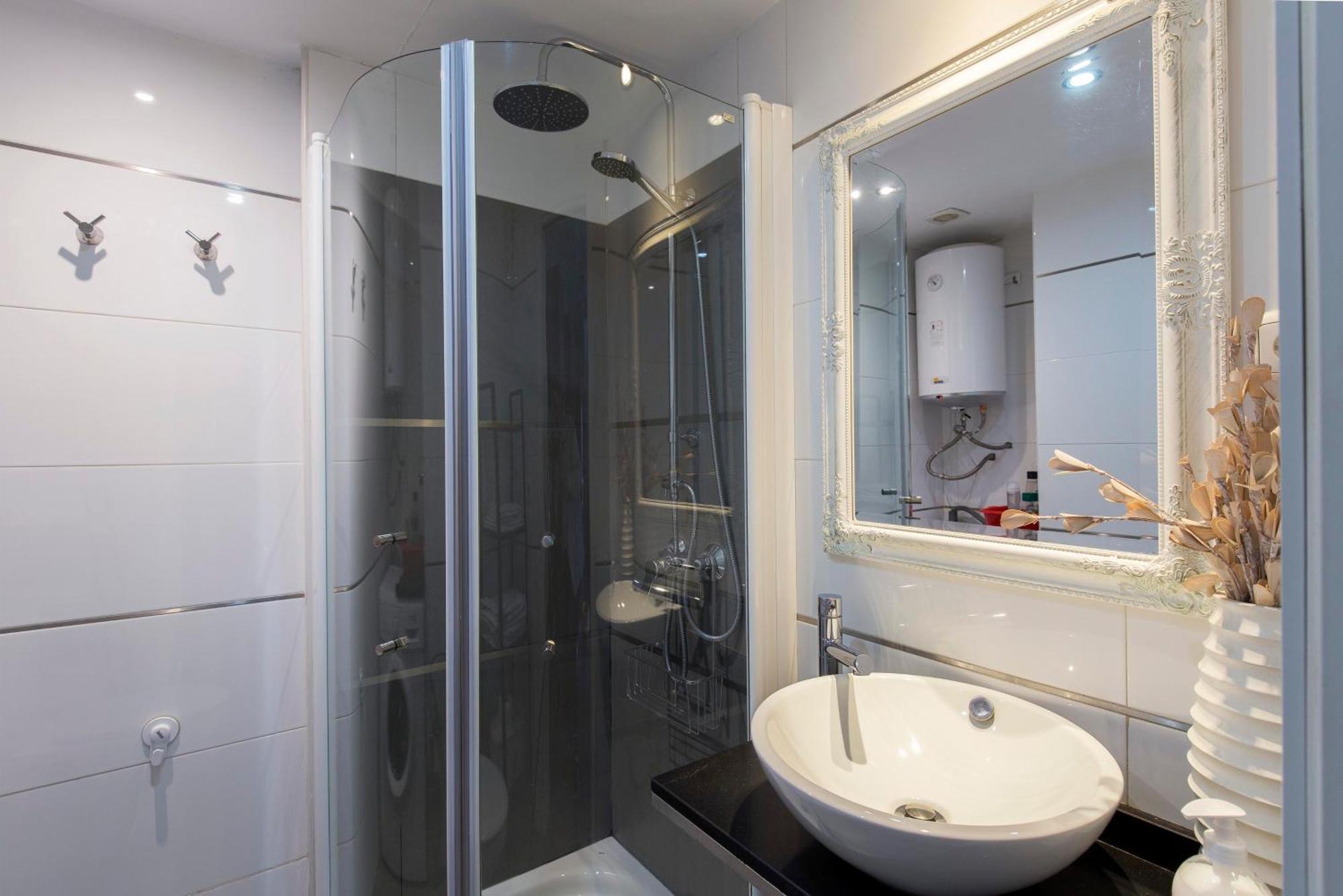 La Marina Suite Málaga Eksteriør billede
